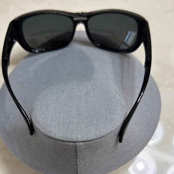 Dioptics Women’s Haven Effortless Folding Polarized Fits Over Sunglasses - Picture 2 of 15